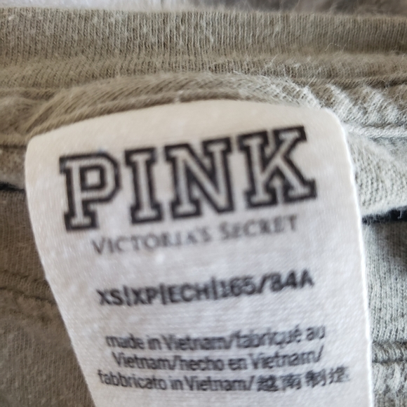 A greenish color PINK Victoria's Secret long sleeve tshirt - Picture 3 of 5